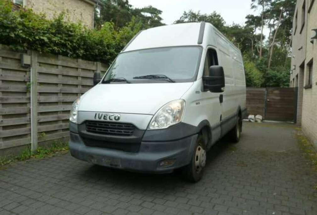 Iveco 50C15, dubbel wielen, ac, 3500kg trekken,7850+btw