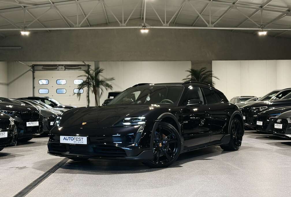 Porsche 4 Cross Turismo Full Black - 12 Mnd Garantie