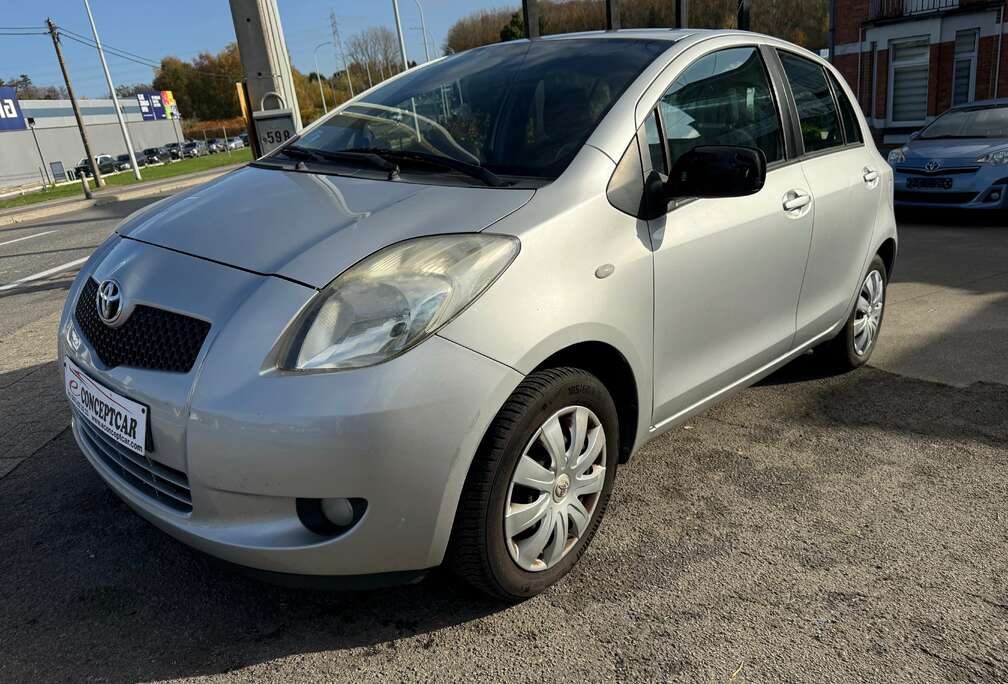 Toyota 1.,3  VVT-i Linea Terra