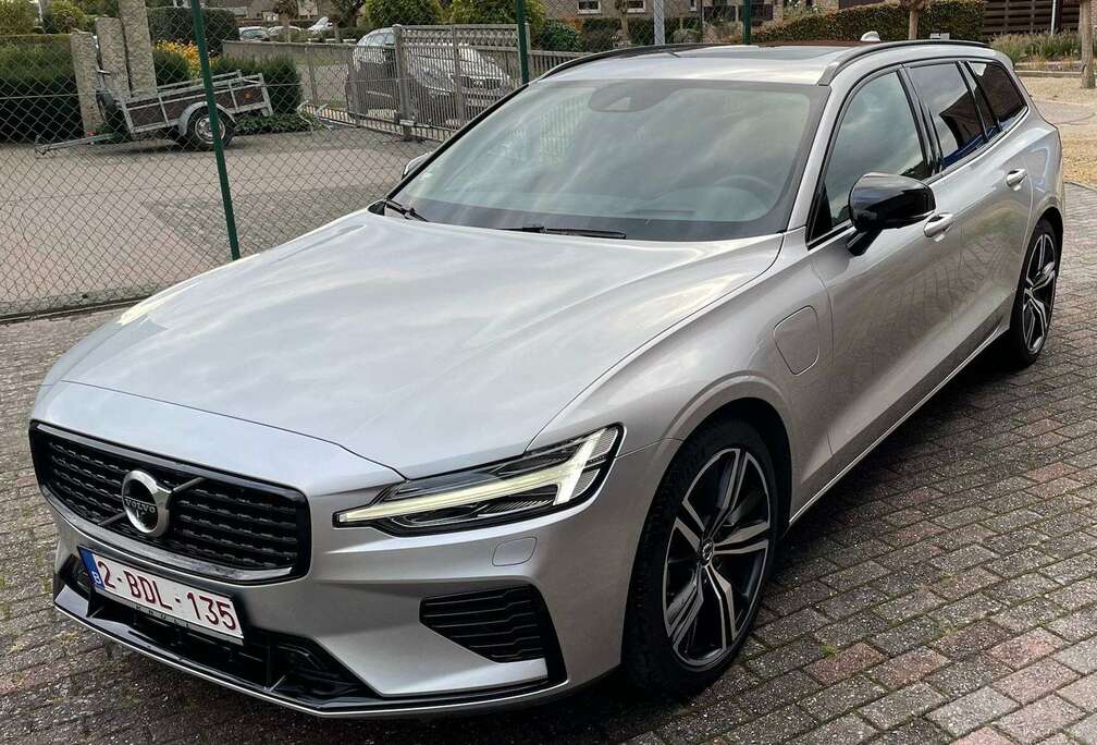 Volvo V60 T8 AWD Recharge Geartronic RDesign