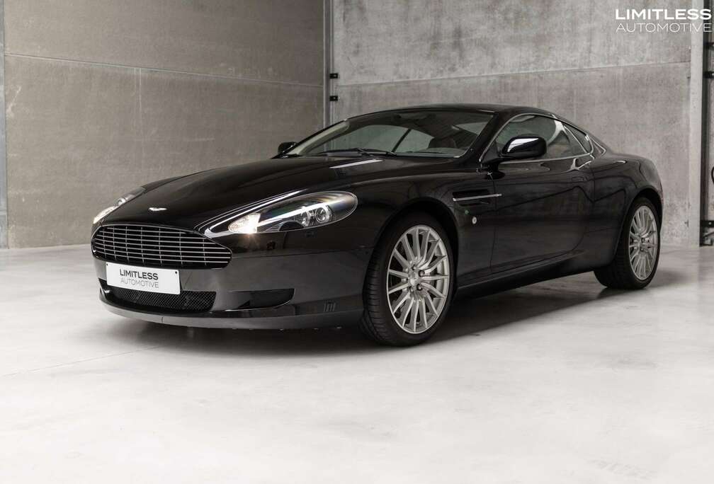 Aston Martin 5.9i V12  Mint Condition