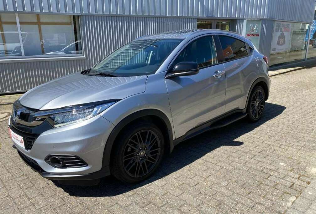 Honda HR-V 1.5i-VTEC Executive CVT BLACK EDITION PACK