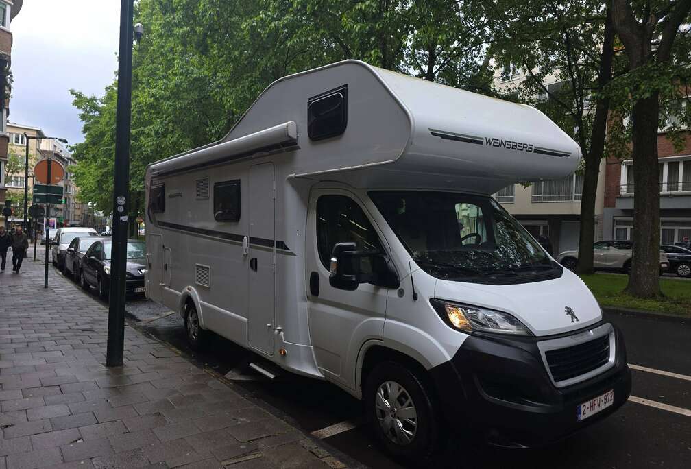 Peugeot weinsberg-carhome 700 dg