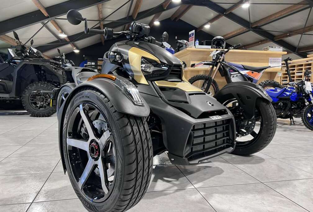 900 SPORT