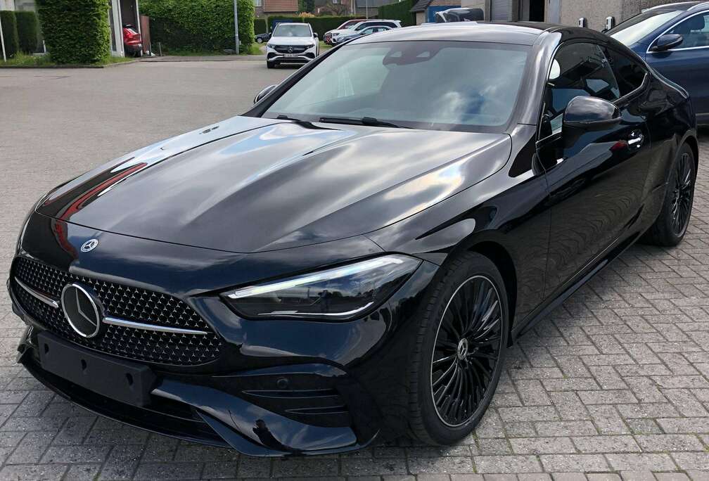 Mercedes-Benz Coupé 4Matic, 4X4 Aandrijving, AMG Line, Distronic, Panoramisch schuifdak, Handree Entry, Sfeerverlichting, Carplay