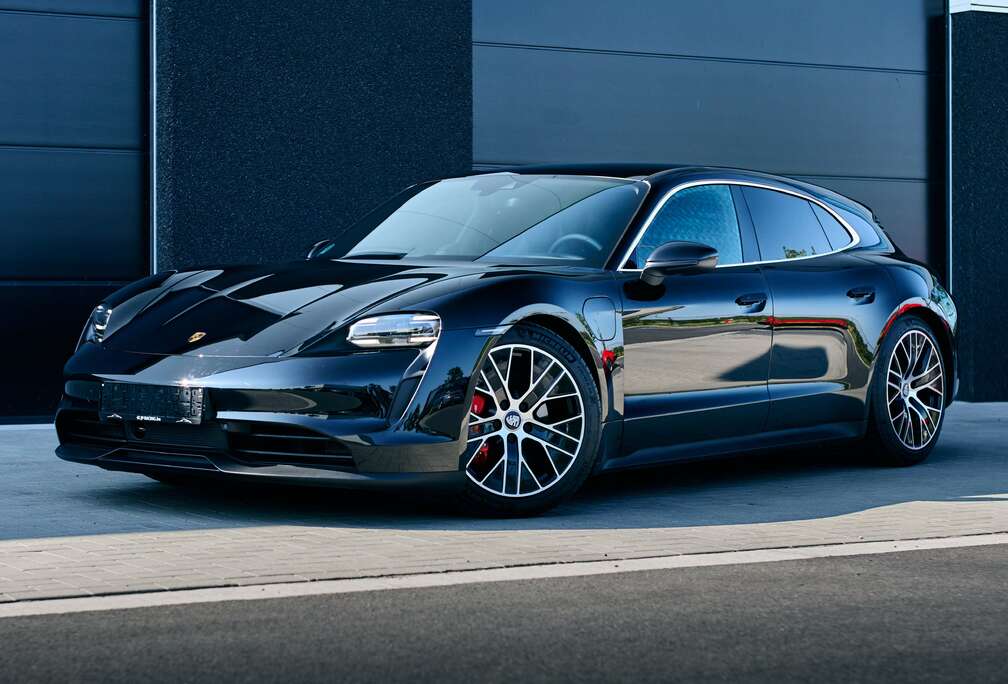 Porsche 4S Sport Turismo Full option 6000km