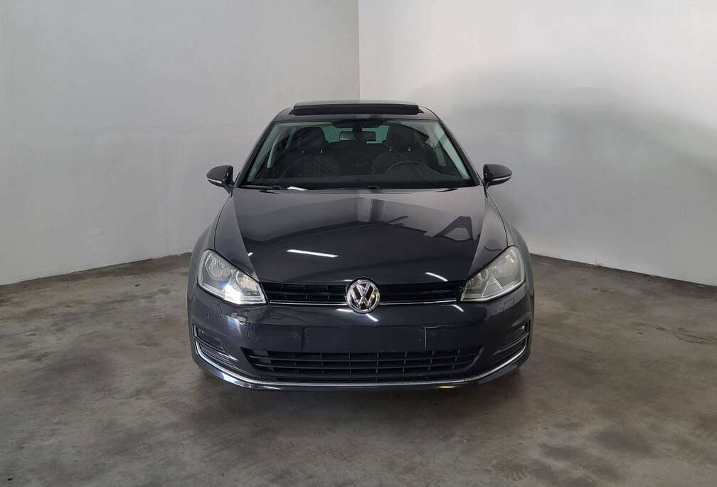 Volkswagen 1.6 CR TDi Lounge * TOIT PANO. * ALU * GPS *