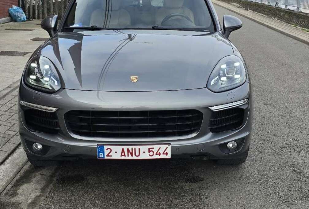 Porsche 3.0 TD V6 Tiptronic S