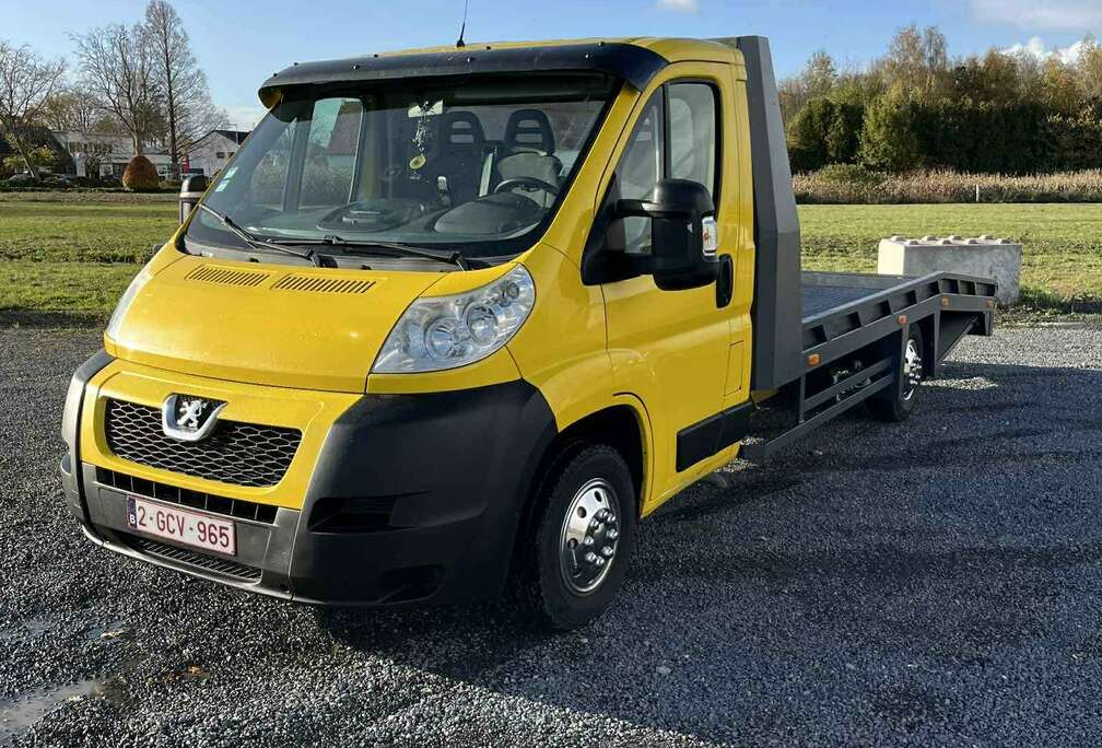 Peugeot takelwagen