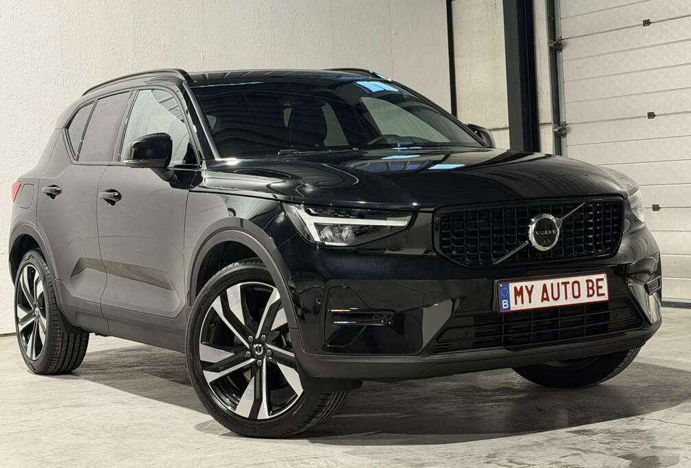 Volvo XC40 2.0 B3 MHEV ULTRA DARK 24 MOIS GARANTIE