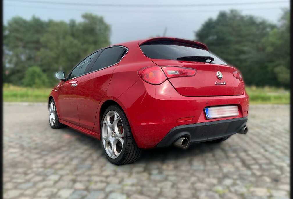 Alfa Romeo 1.8 TBi 16V Quadrifoglio Verde