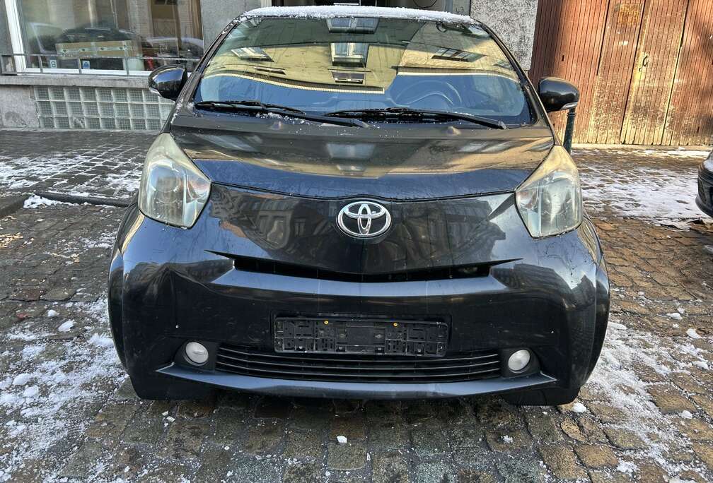 Toyota 1.0 full Option uniquement Pour L’exportation