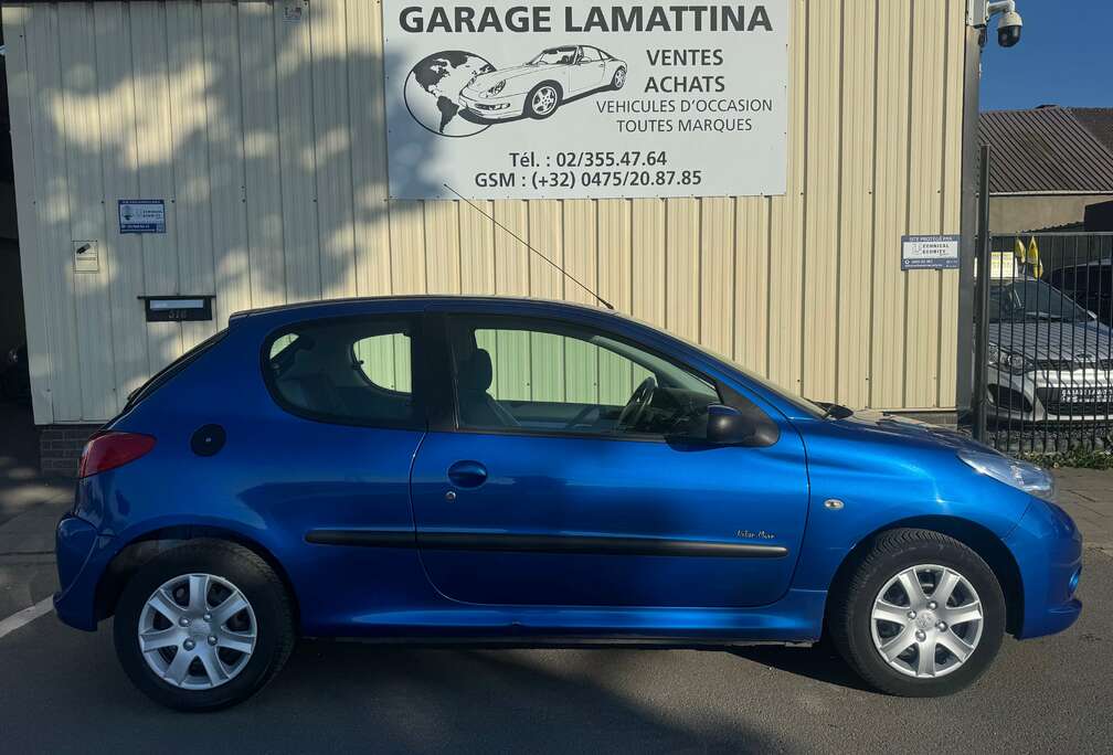 Peugeot 1.1i garanti 1 an