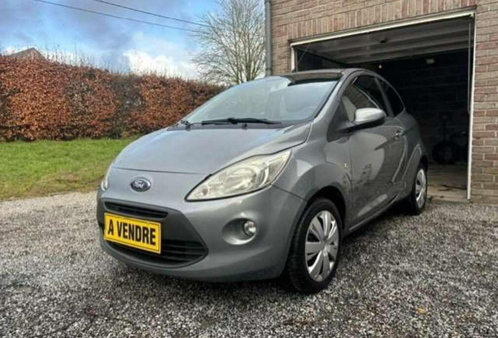 Ford Ka 1.2i TRES BELLE PETITE FORD KAA VOIR