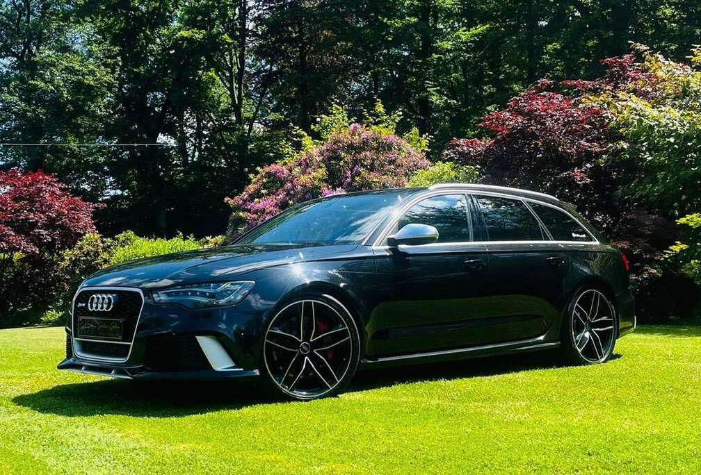 Audi 4.0 V8 TFSI Quattro Tiptronic