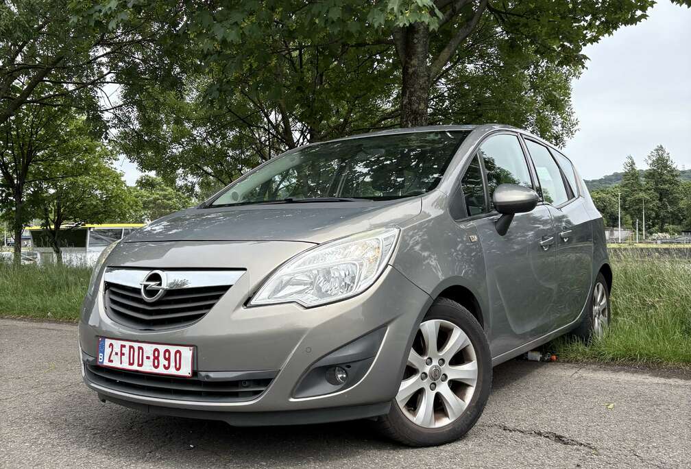 Opel 1.7 CDTi Cosmo DPF