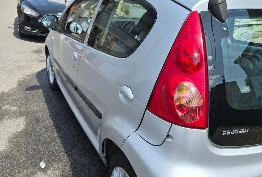 Peugeot 1.0i Trendy 2Tronic