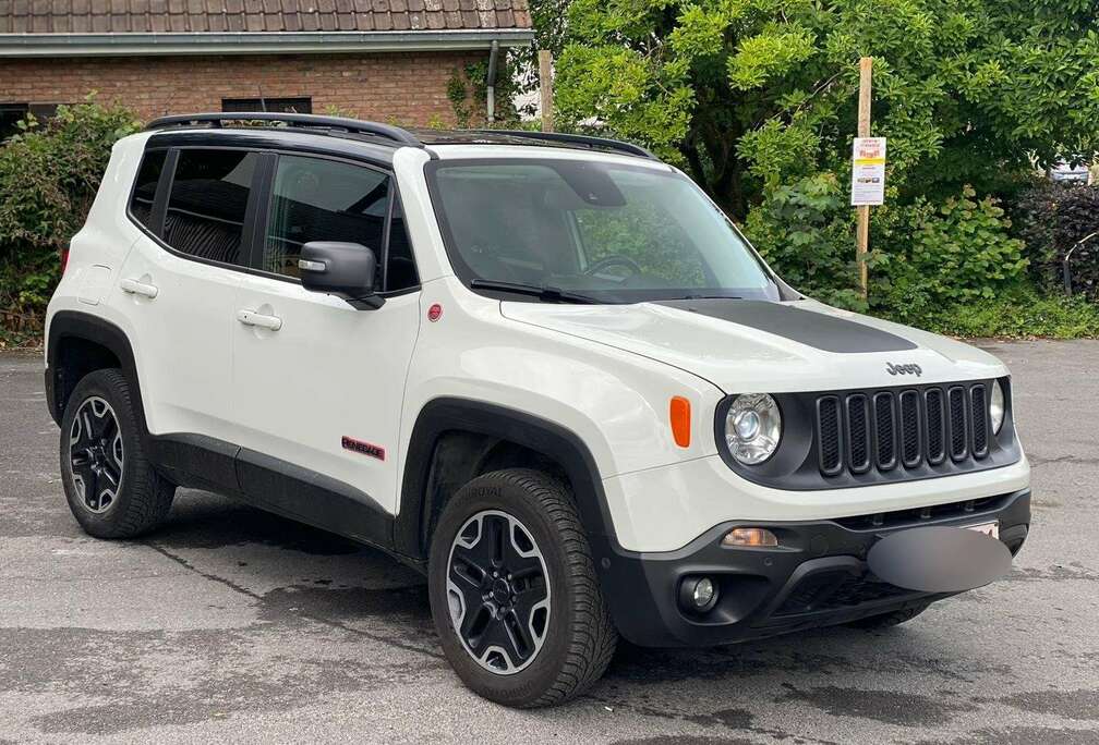 Jeep Renegade 2.0 MJD 4x4 Trailhawk ATX