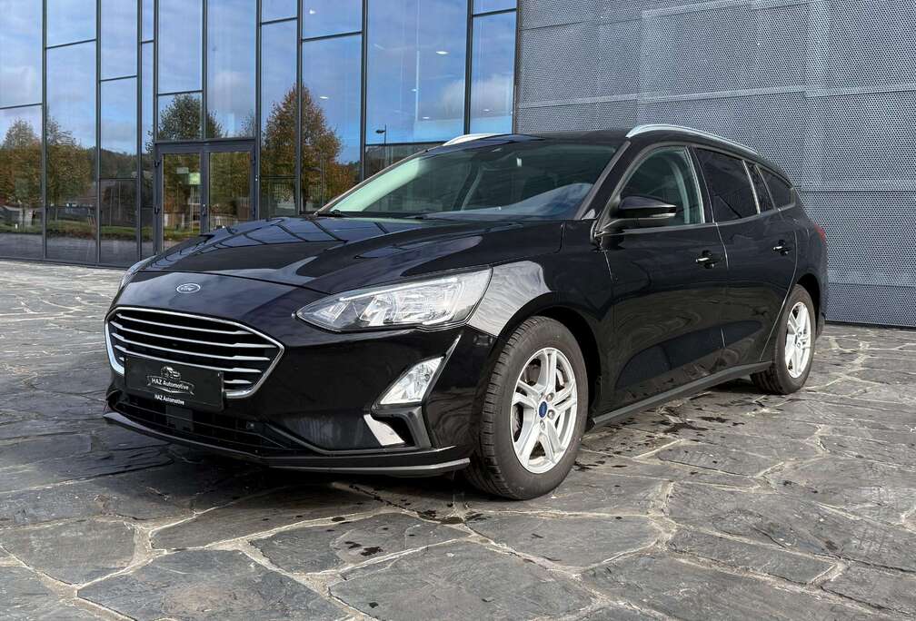 Ford Focus 1.0 EcoBoost Connected / Automaat / Navi / Apple carplay / Lane Assist / 12 maanden garantie.