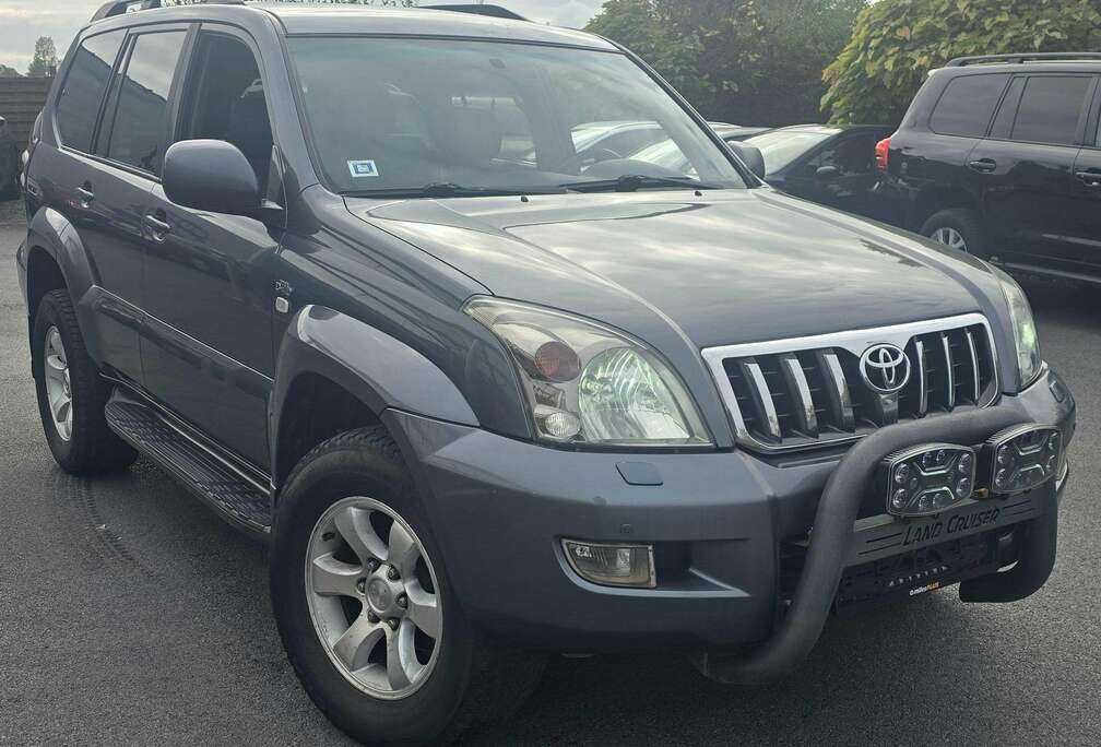 Toyota Land Cruiser D-4D Automatik Executive only Afrika