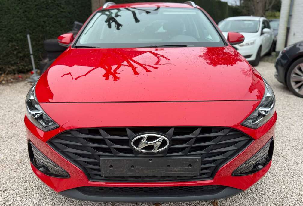 Hyundai Kombi 1.5i Pure - Camera - Carplay - GARANTIE