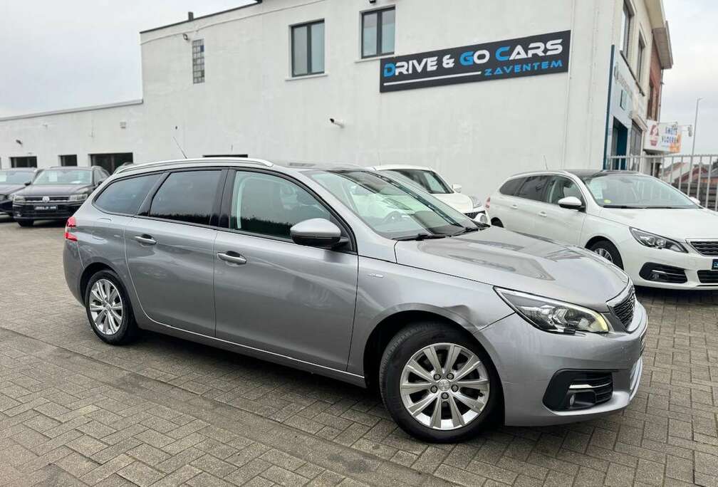 Peugeot SW Style 1.6 BlueHDi - CarPlay - Camera - Led