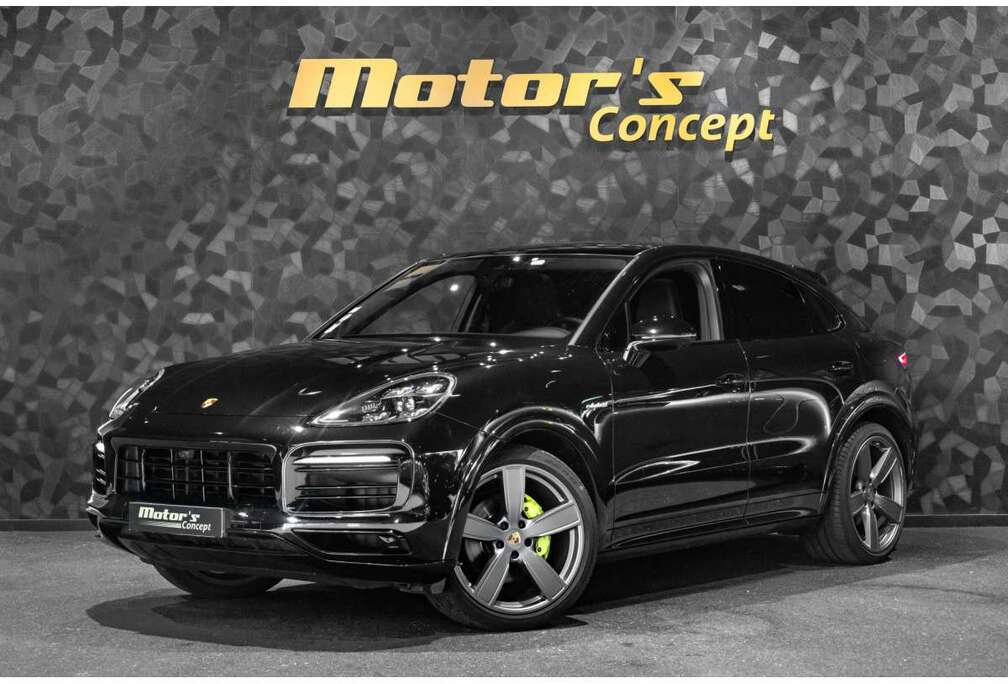 Porsche COUPÉ E-Hybrid
