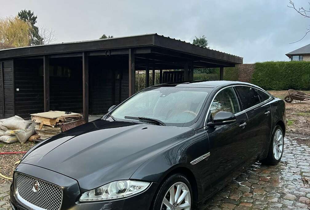 Jaguar V6 3.0 - 275 Diesel S  personnaliser 4x4
