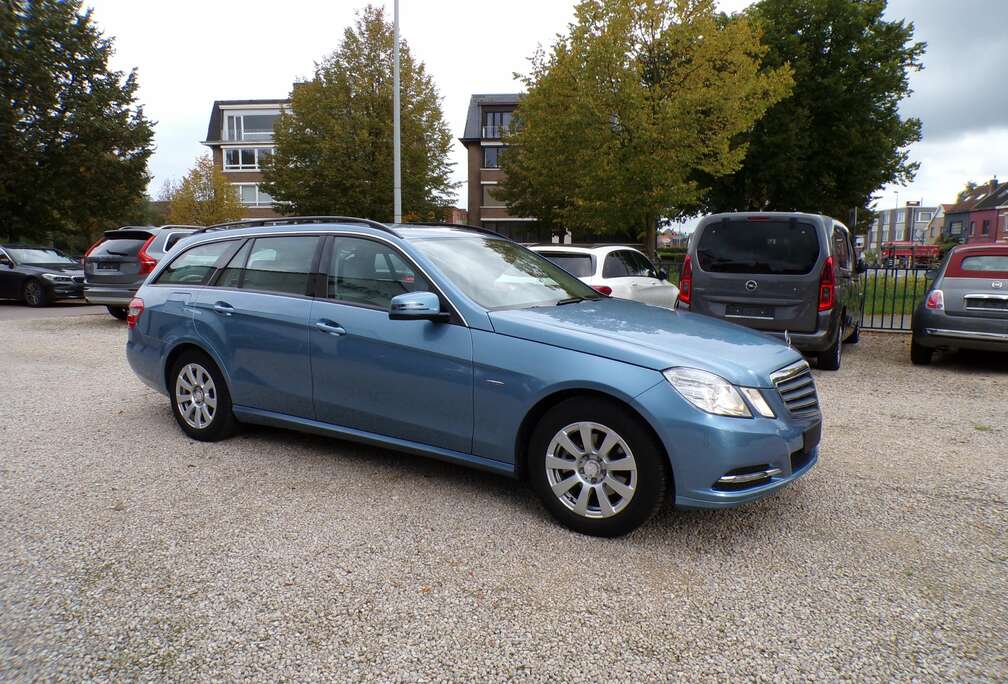 Mercedes-Benz E200 BREAK BENZINE AUTOMAAT 1STE EIGENAAR