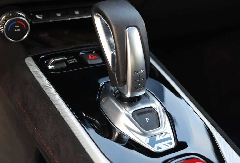 Lotus Emira Turbo SE