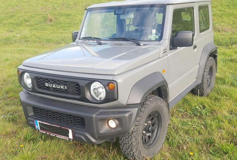Suzuki Jimny 1.5i 4x4 GLX