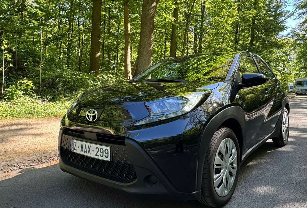 Toyota Aygo X 1.0i VVT-i X play