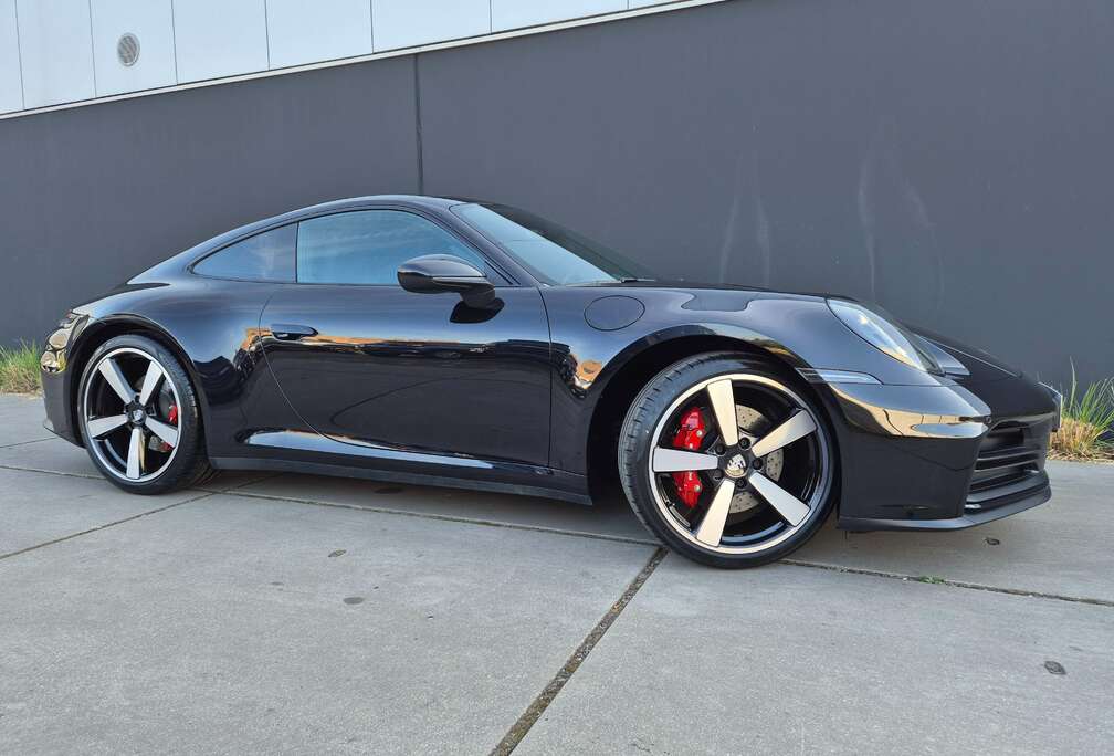 Porsche /992.2 Carrera Coupé 3.0 Turbo PDK*NEW MODEL*