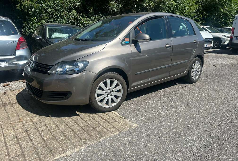 Volkswagen Golf Plus 1.6 CR TDi Highline DPF