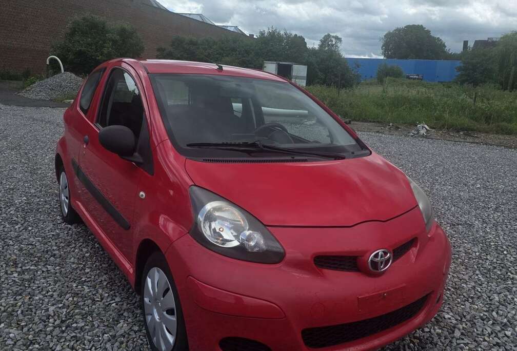 Toyota 1.0i VVT-i Plus