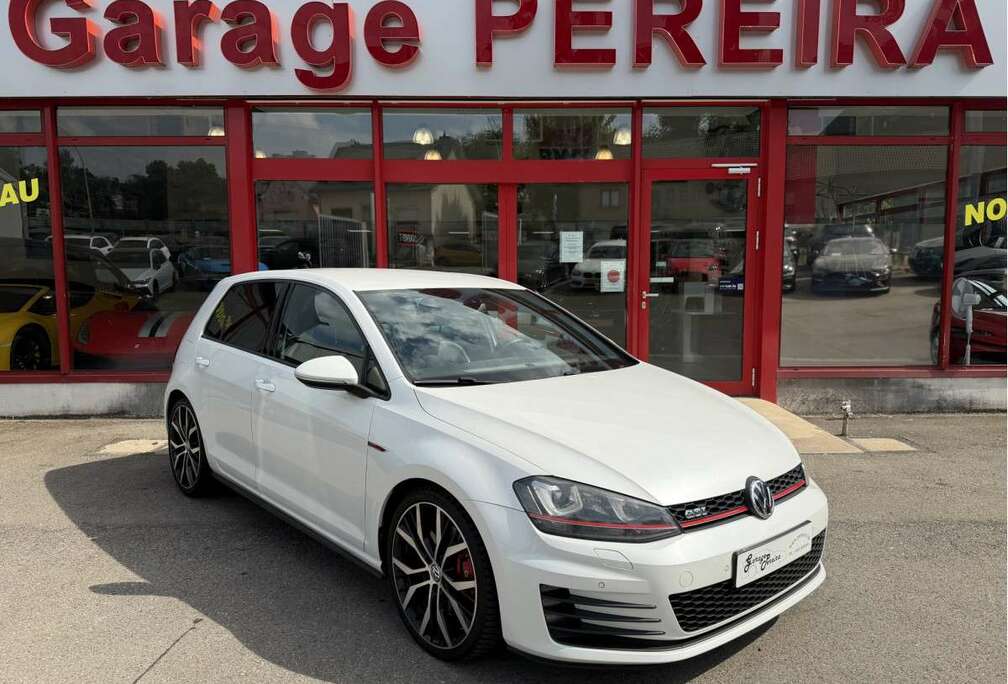 Volkswagen 2.0 TSI 230 DSG PERFORMANCE CUIR NAVI