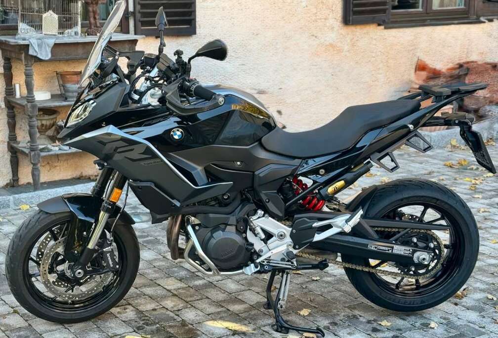 BMW
