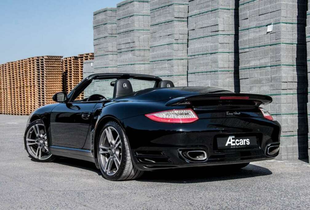 Porsche - 911 TURBO / CABRIOLET / SPORT CHRONO / 35.000 KM