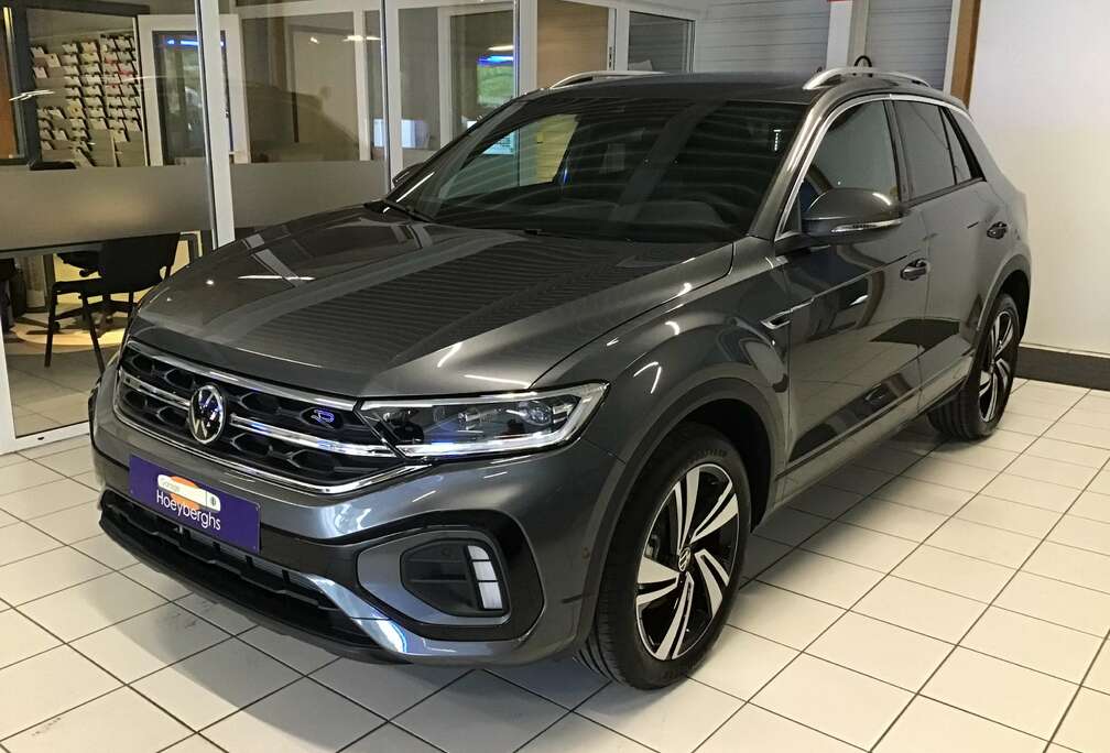 Volkswagen 1.5 TSI R-LINE AUTOMAAT BJ05/2025 12KM CAMERA DAB