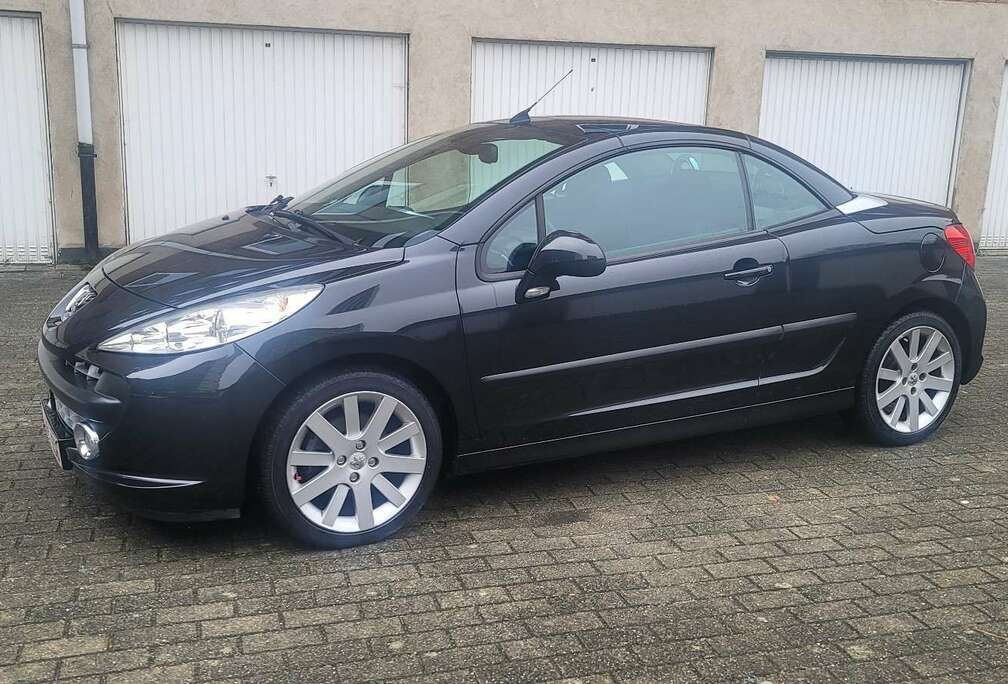 Peugeot CC 120 VTi Automatik Platinum 66000 km gvvk