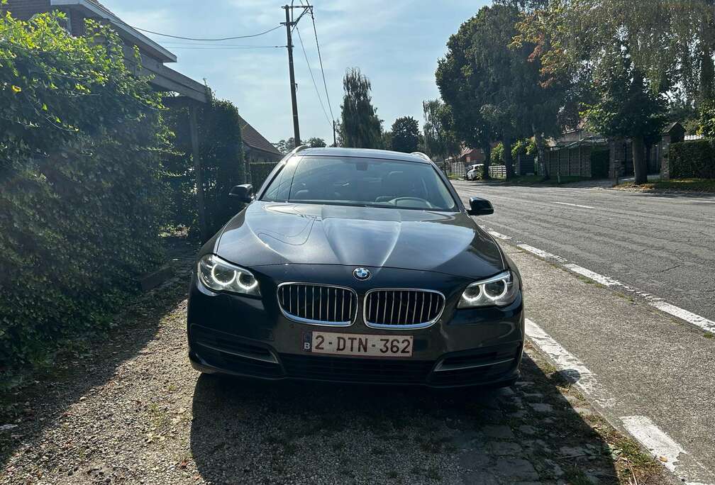 BMW 520d Touring Luxury Line