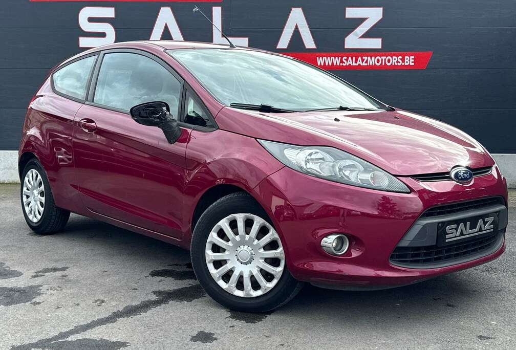 Ford Fiesta 1.25i Ambiente/MARCHAND/EXPORT/