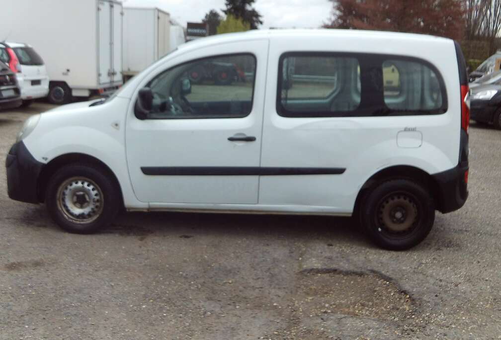 Renault 1.5 dCi Confort lichte vracht 2 zitplaatsen.....