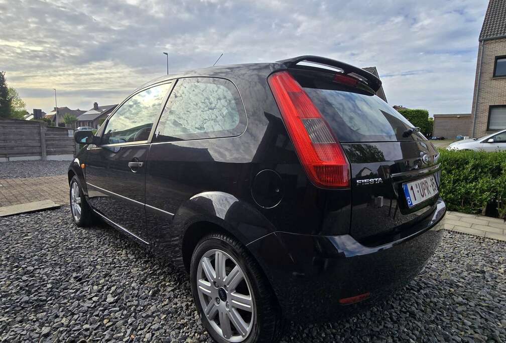 Ford ford fiesta 1.4 Gekeurd voor verkoop