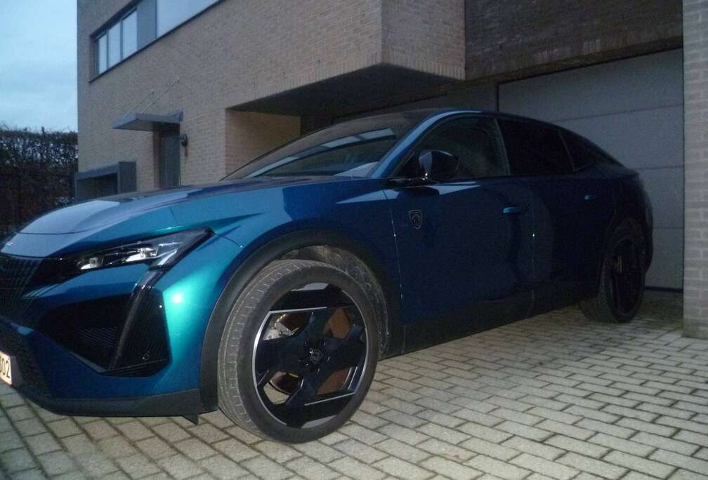 Peugeot PHEV 225 PK GT
