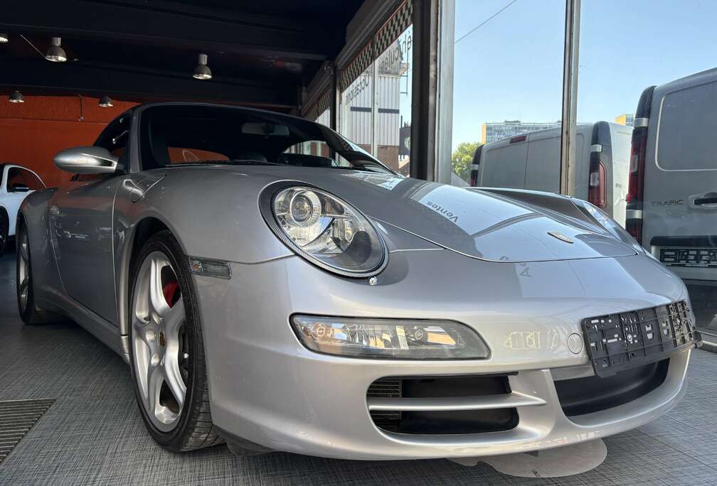 Porsche Carrera 4S Cabrio//3800cc//24000 Km//Etat neuf