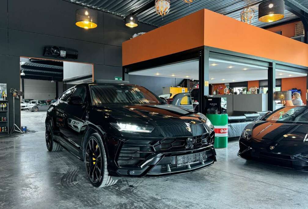 Lamborghini 4.0 BiTurbo V8