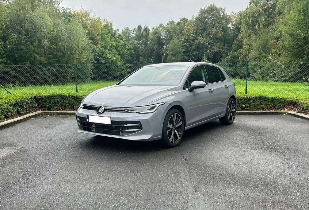 Volkswagen Golf 1.0 eTSI Life Business Premiun OPF DSG