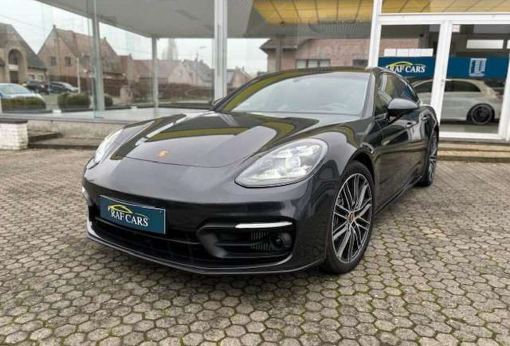 Porsche 2.9 V6 PHEV Sport Turismo PDK Platinum Edition