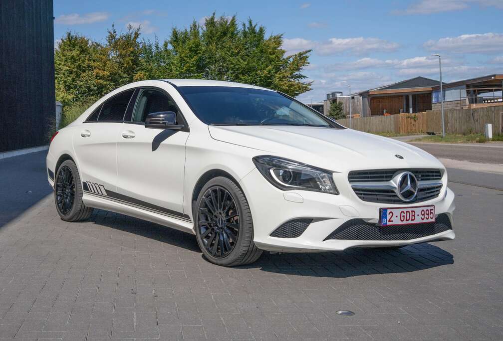 Mercedes-Benz CLA 180 7G-DCT Edition 1